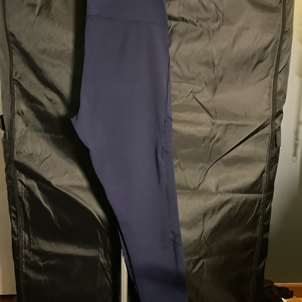 Women’s Navy Blue Leggings